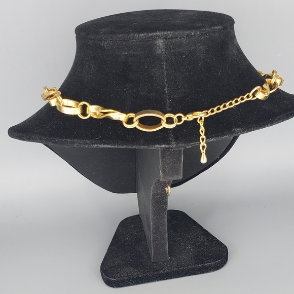 Goldtone Link Chain Necklace - Picture 3 of 3